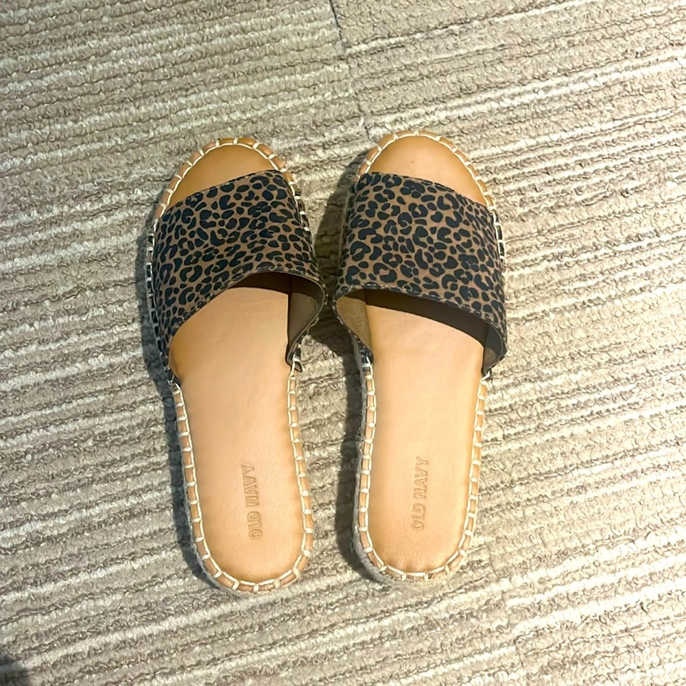 Old Navy cheetah print sandals!